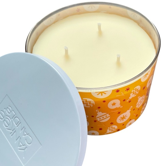 Yankee Candle | Cheer: Christmas Cookie - Picture 3 of 5